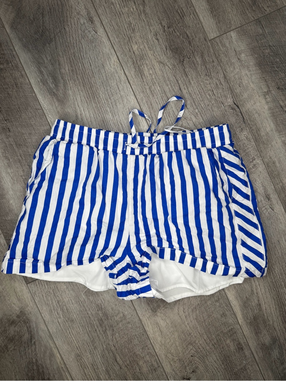 Butter Melon Women’s Blue & White Striped Drawstring Shorts